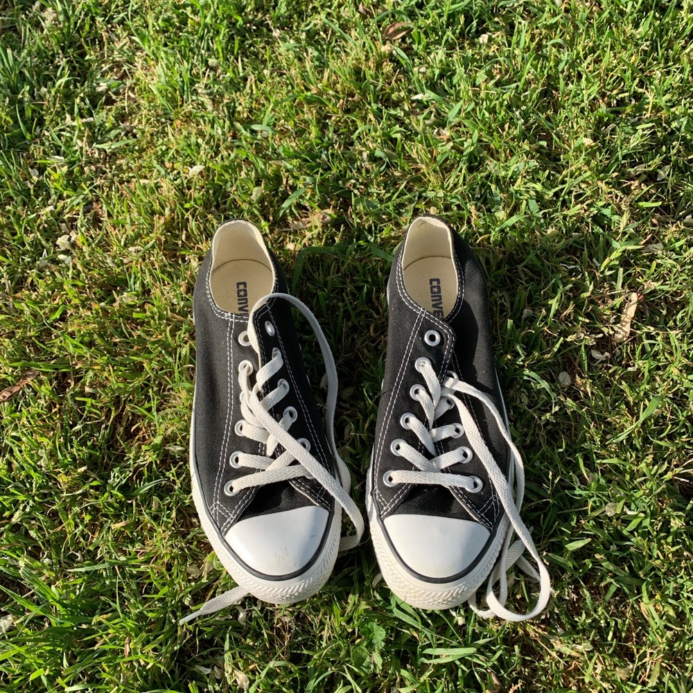 black converse